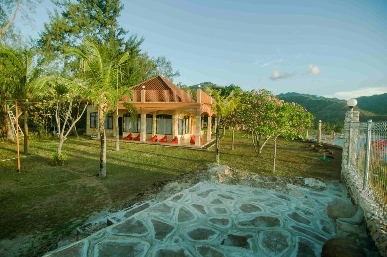 Вілла Gili View By Maza Teluknarat Екстер'єр фото